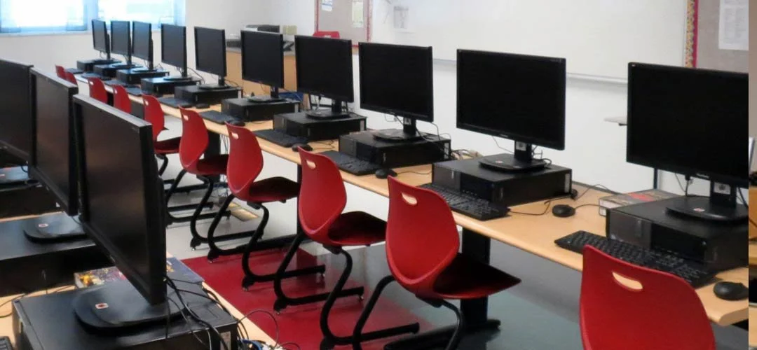 RK-Modern-School-computer-lab