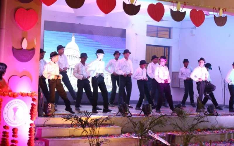 RK modern School function