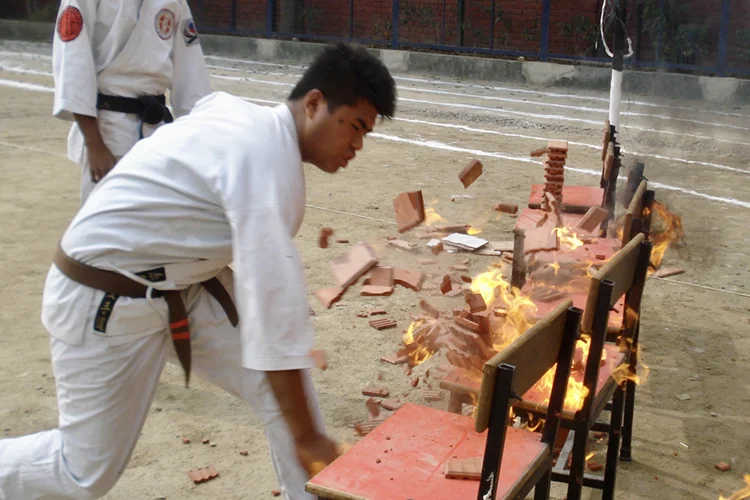 KARATE