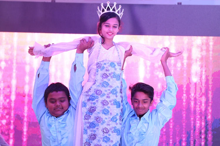 child-dance