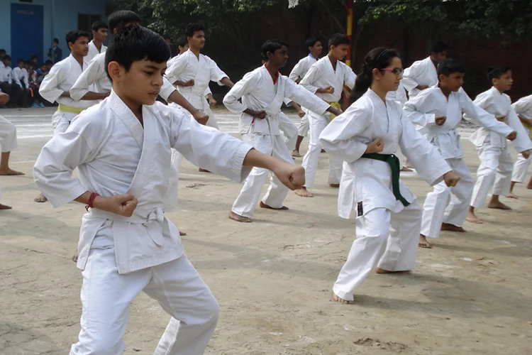 karate-2